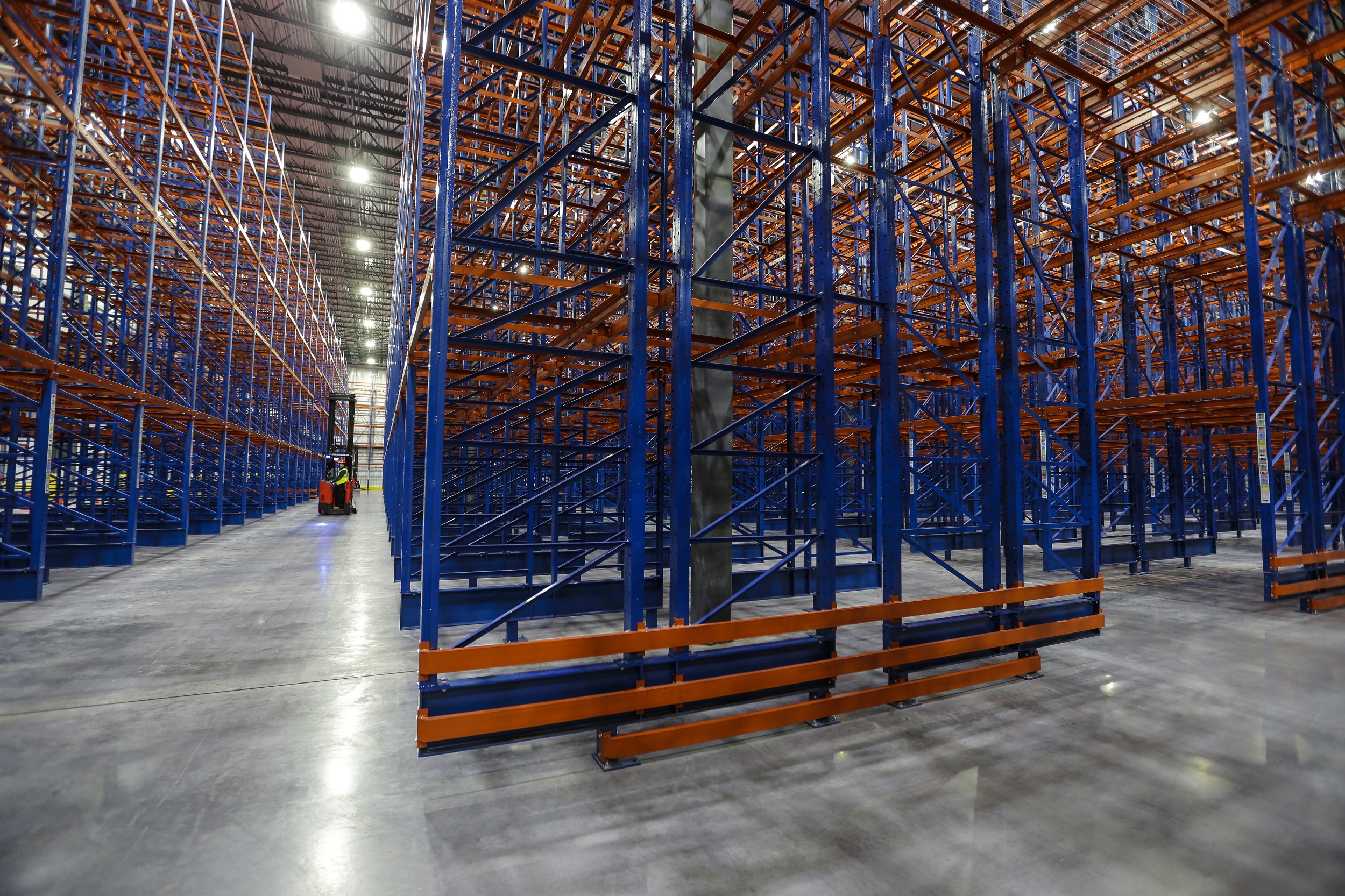 Double-Deep Pallet Racking