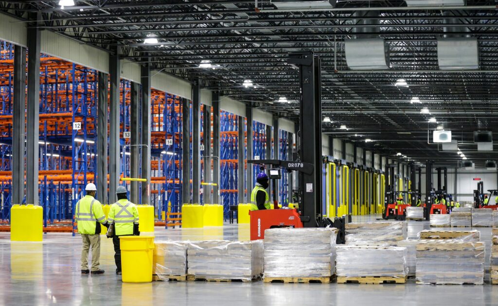 Warehouses and Fulfillment Centers - Apex Companies