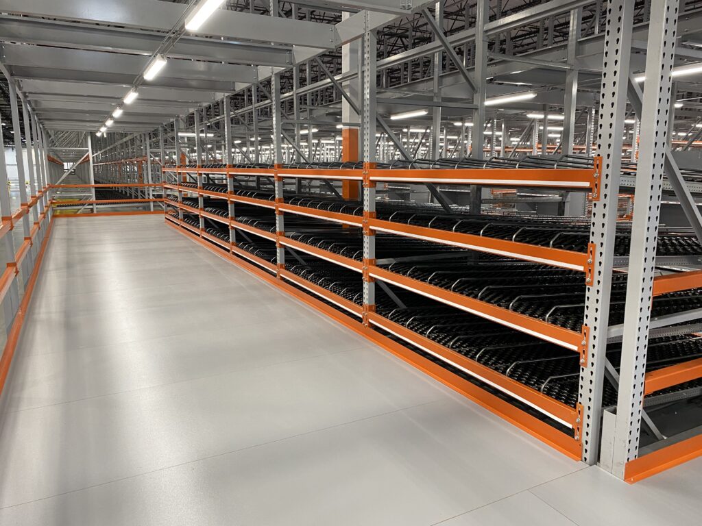 Carton Flow with Full Length Dividers