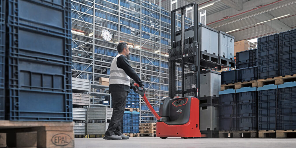Pallet Stacker | Apex Companies