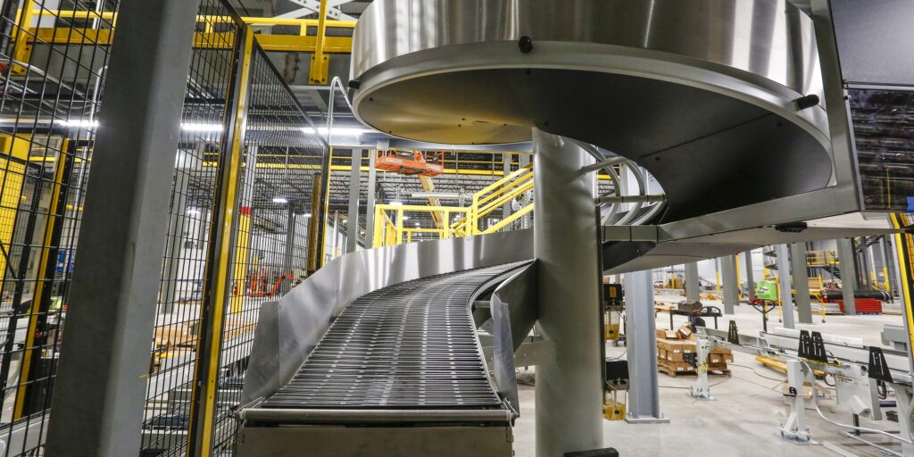 warehouse conveyor system | Apex Companies